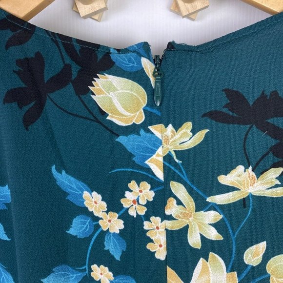 BNWT City Chic Size XL 22 Green Floral Bodysuit Pockets - Picture 10 of 13